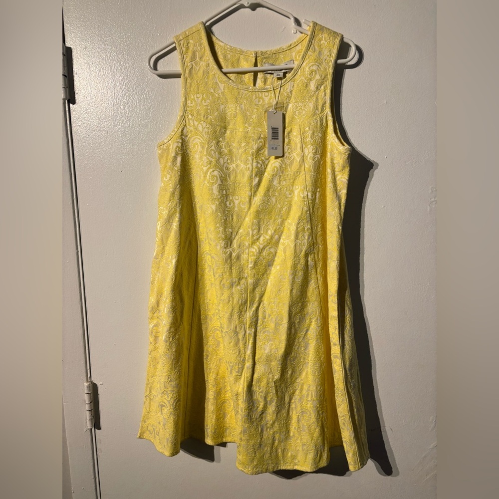 NEW Simply Noelle Yellow Jacquard Sleeveless Dress S/M NWT
(701)